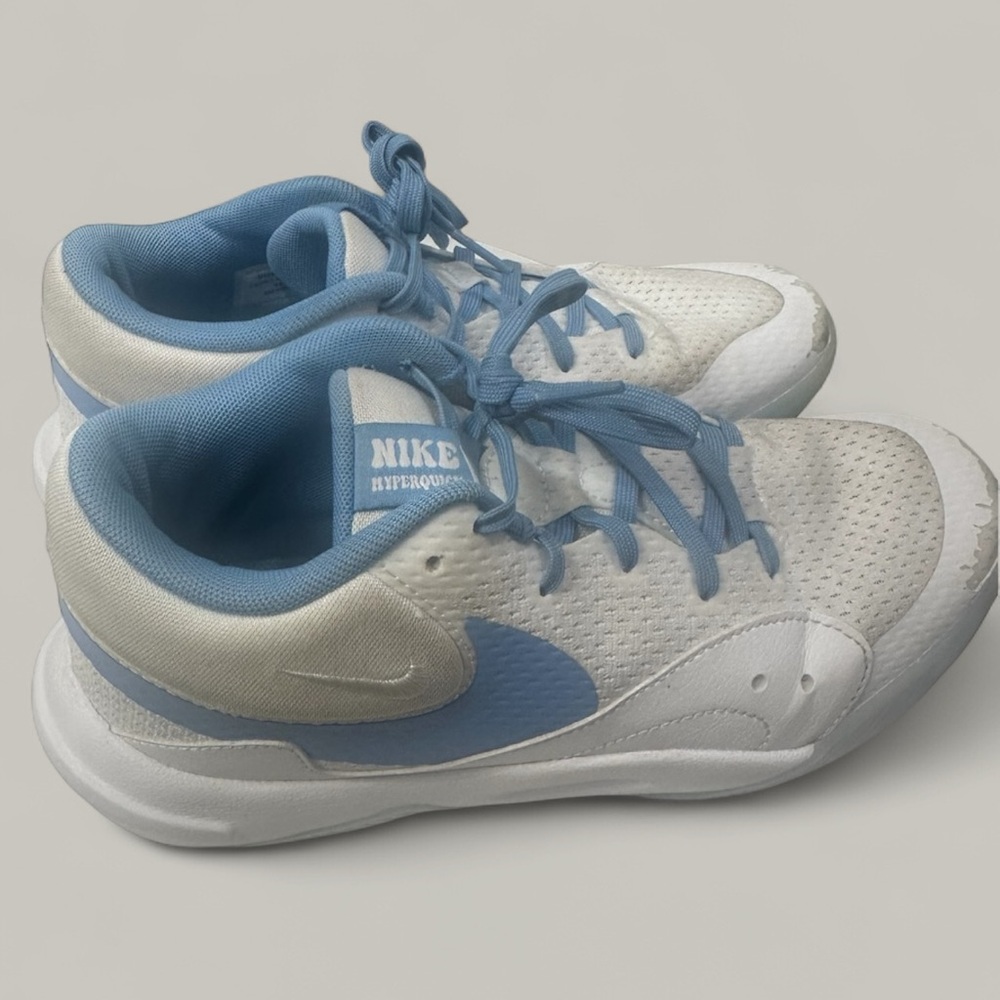 Nike Women's HyperQuick Volleyball Shoes Size 6